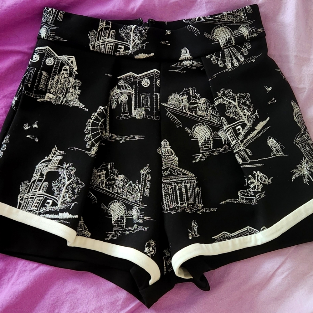 MAJE Womens Polyester Black/White Embroidered logo Pantaloni shorts Size 36